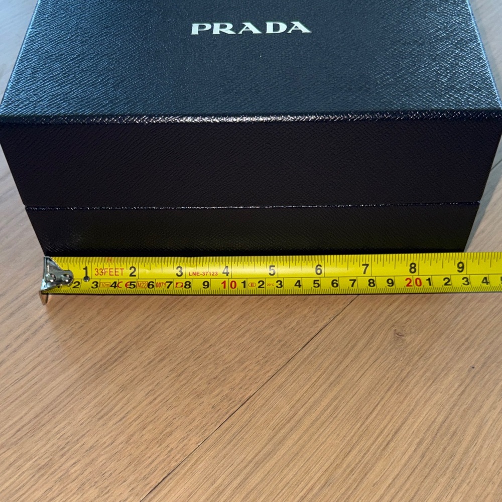 Prada Gift Box - Dark Navy with closure band and tissue paper - Picture 6 of 8